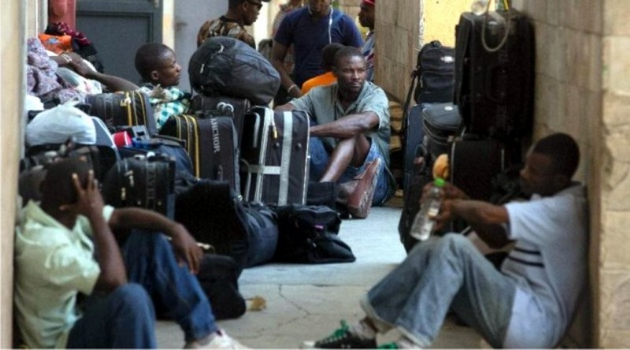 Des Haïtiens tentent de fuir le pays par tous les moyens
